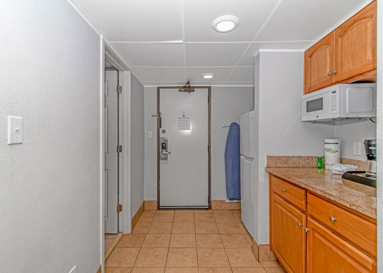 מירטל ביץ' Ocean Reef Resort - Direct Oceanfront Studio - Nicely Updated! Perfect For 2-4 Guests! Unit 401 מראה חיצוני תמונה